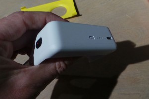 328330-nokia-lumia-1020-camera-grip-edge