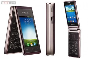 main-1-samsung--flip-phone-