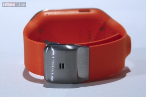 7-samsung-galaxygear-050913