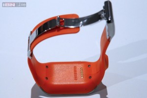 8-samsung-galaxygear-050913